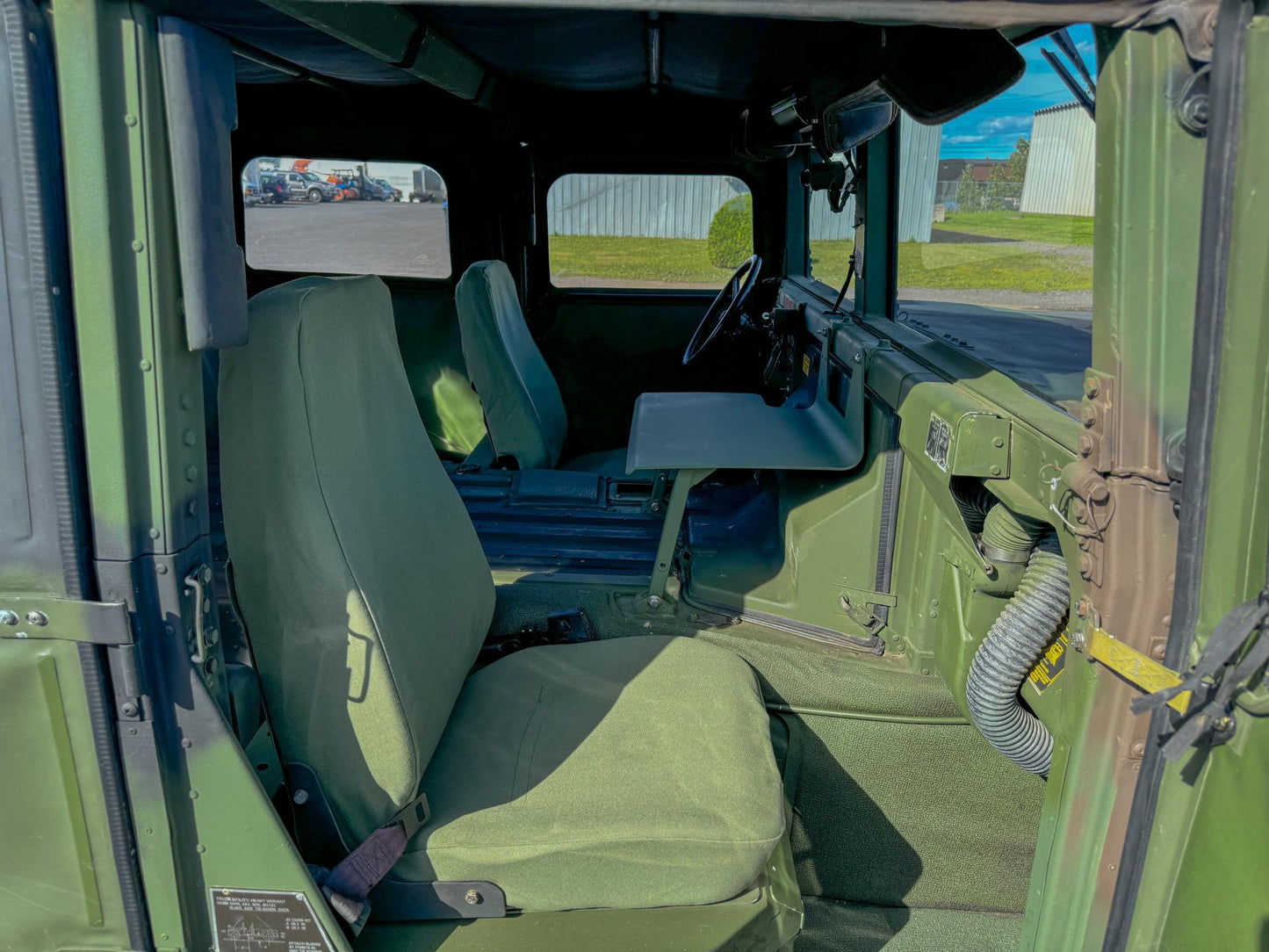 VENDU - AM GENERAL HUMVEE M1123 2009