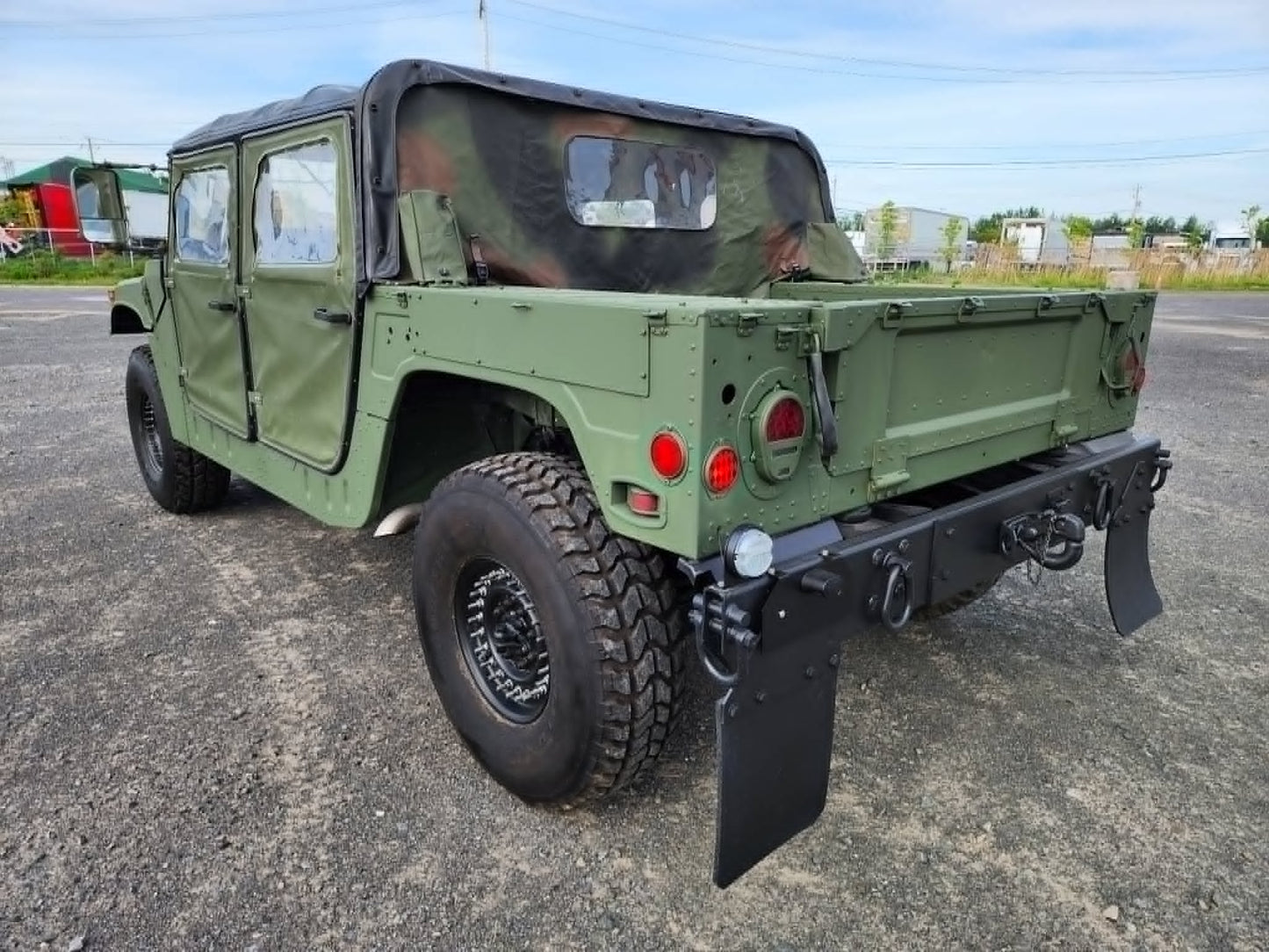 AM GENERAL HUMVEE M1152 2006
