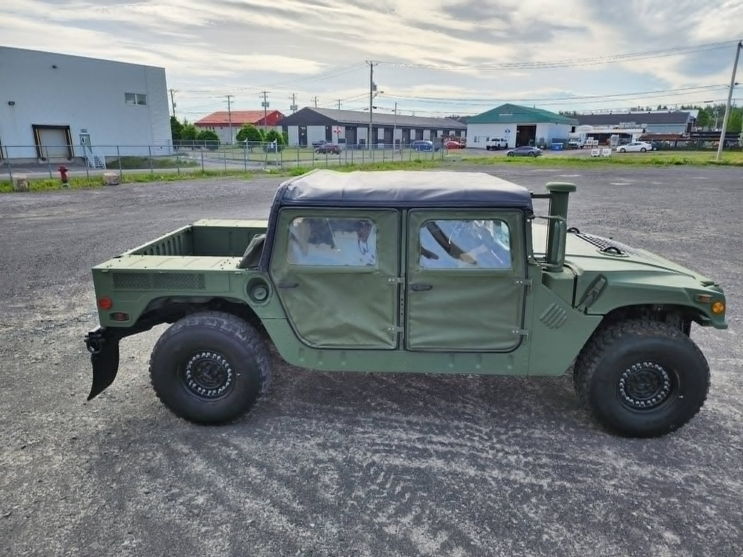 AM GENERAL HUMVEE M1152 2006