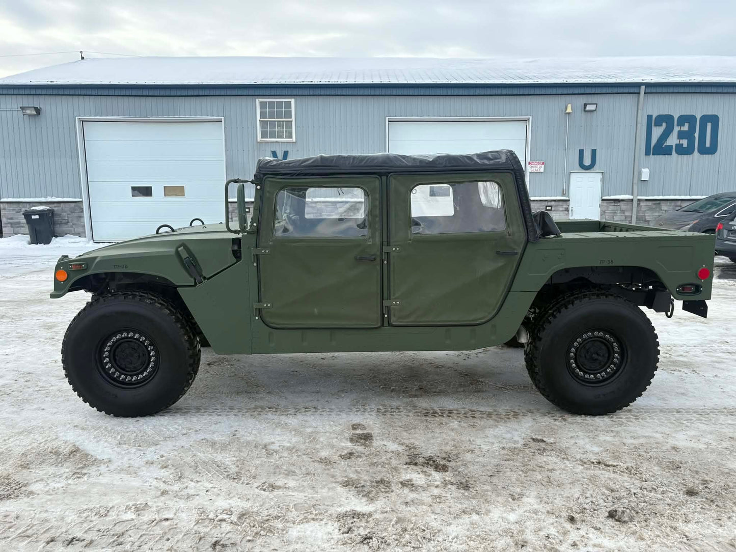 AM GENERAL HUMVEE M1123