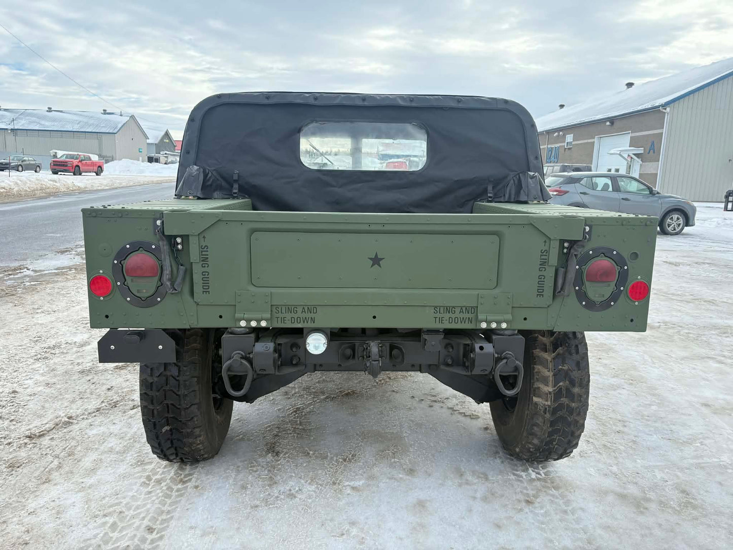 AM GENERAL HUMVEE M1123