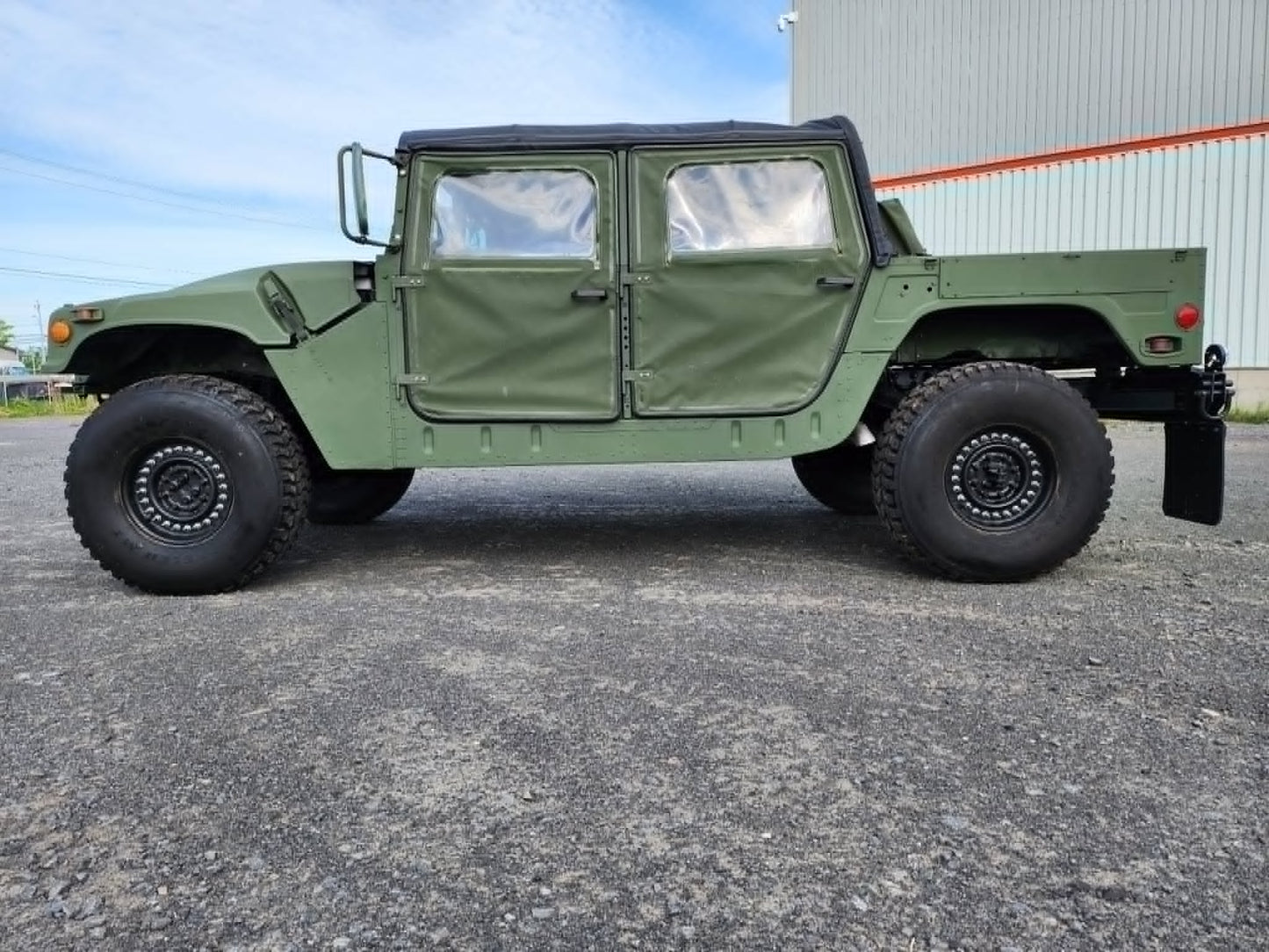 AM GENERAL HUMVEE M1152 2006